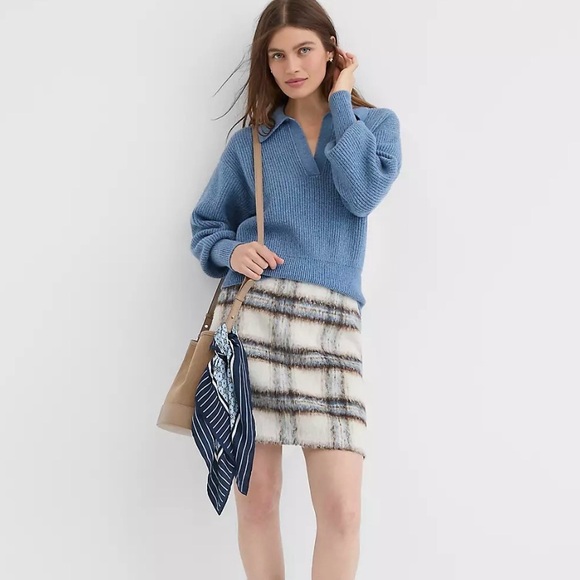 LOFT Ribbed Collared Blue V-Neck Ribbed Sweater - Picture 2 of 4